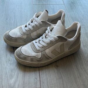 Veja V-10 Sneakers in White, Natural, & Pierre - EU38